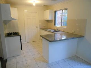 North Wollongong Real Estate Kitchen (2014-07-23)