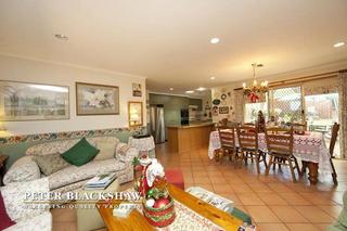 Family room (2010-12-23)