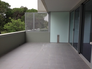 Balcony (2015-03-04)
