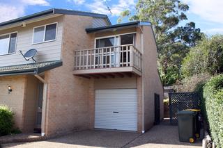 4/18 Mangerton Road Mangerton - Front (2016-03-29)