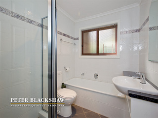 Bathroom (2011-08-31)