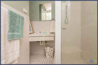 Ensuite 2/lower level (2014-07-23)