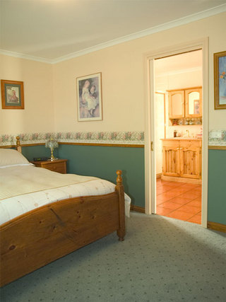 Master bedroom (2004-11-22)