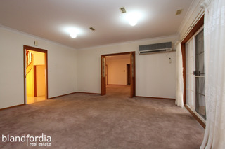 Family Room (2012-05-31)