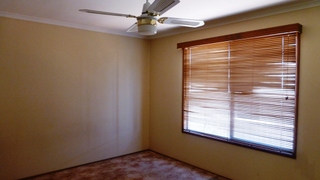 Bedroom 1 (2014-10-18)