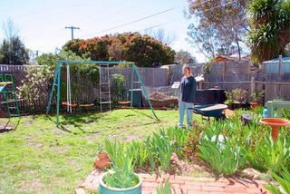 Backyard (2005-09-15)