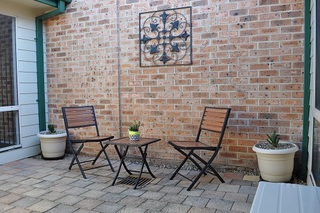 Courtyard (2015-06-15)