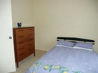 Bed 2 (2006-09-13)