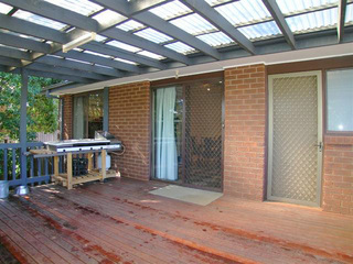 Deck adj family rm (2006-04-26)
