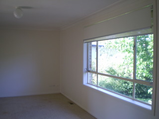 Lounge Room (2014-07-24)