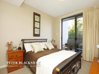 Bedroom (2011-08-05)