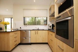 Kitchen (2010-09-01)