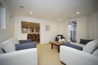 Family room (2007-05-24)