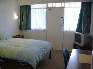 Bedroom (2007-12-19)