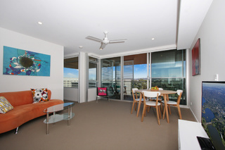 Lounge Room (2015-06-05)