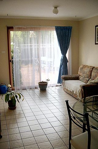 Living room (2004-10-15)