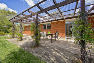 Covered entertaining (2013-03-19)