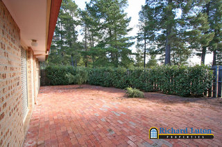 Courtyard (2006-05-11)