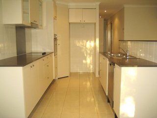 Kitchen (2011-11-28)