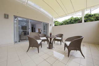 Covered Outdoor Entertaining (2011-12-22)