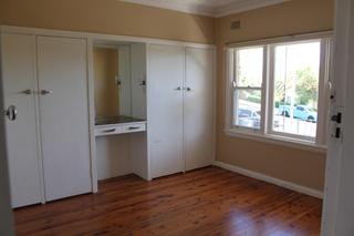 8 Gundarun Street West Wollongong - Main bedroom (2015-05-01)