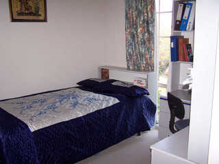 Bed 3 (2007-04-12)