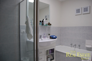 Bathroom (2009-07-15)