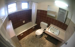 Bathroom (2003-08-22)