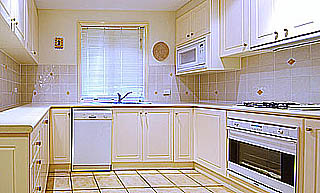 Kitchen (2003-12-04)