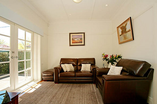 Lounge (2010-07-19)