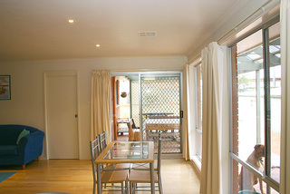 Family room (2005-09-07)