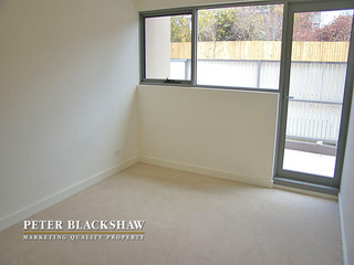 Bedroom (2011-12-06)
