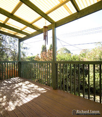 Rear deck (2009-04-16)