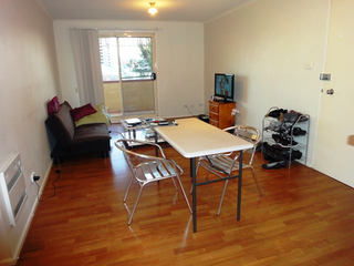 Dining/ Lounge (2013-04-26)