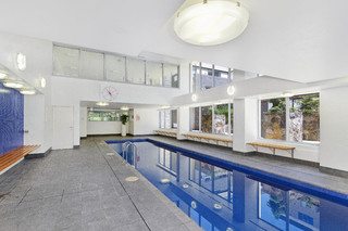 Indoor swimming pool (2013-02-19)