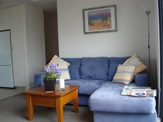 Lounge (2010-03-25)