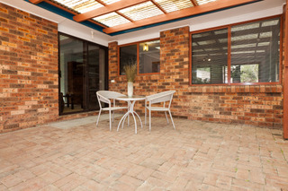 Outdoor Enteraining (2010-09-30)