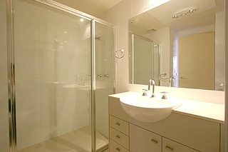 Ensuite (2006-11-21)