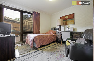 Main Bedroom (2011-05-12)