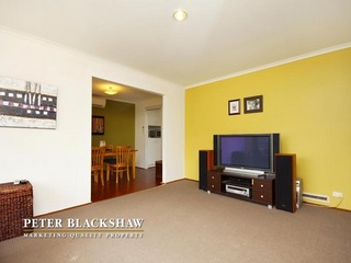 Living room (2011-05-25)