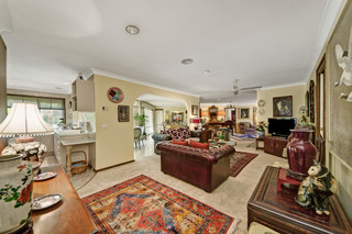 Family room (2011-10-13)