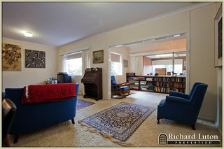 Lounge (2010-09-15)