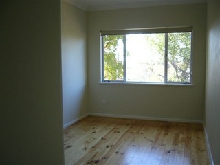 Bedroom 3 (2011-05-20)
