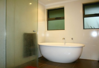 Bathroom (2016-05-10)
