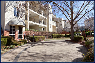 Inside the Complex (2011-06-28)