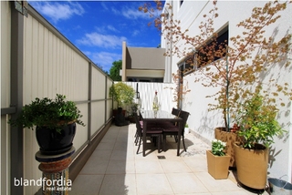 Courtyard (2015-01-06)