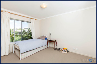 Bedroom 1 (2012-11-09)