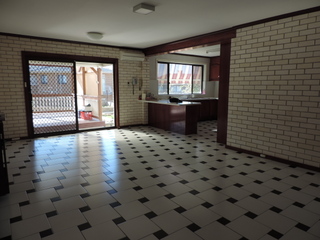 Family Room (2015-05-20)