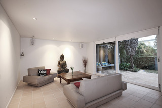 Lounge Room (2015-05-22)