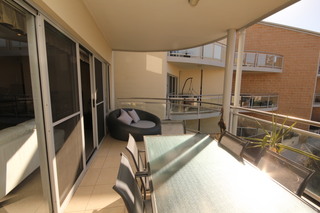Balcony (2011-08-02)